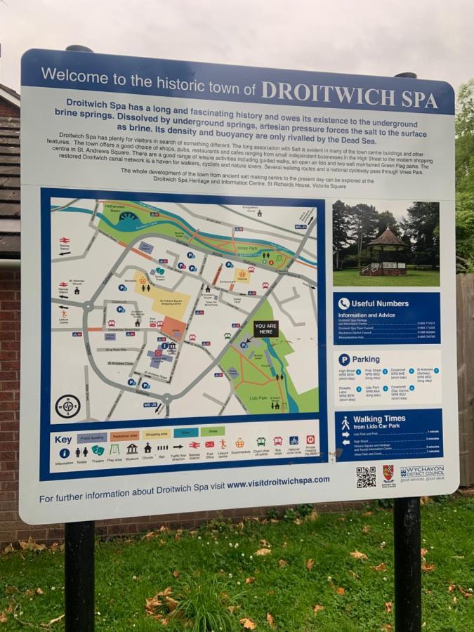 Enjoy Your Stay At Chorley Road Droitwich Eksteriør bilde