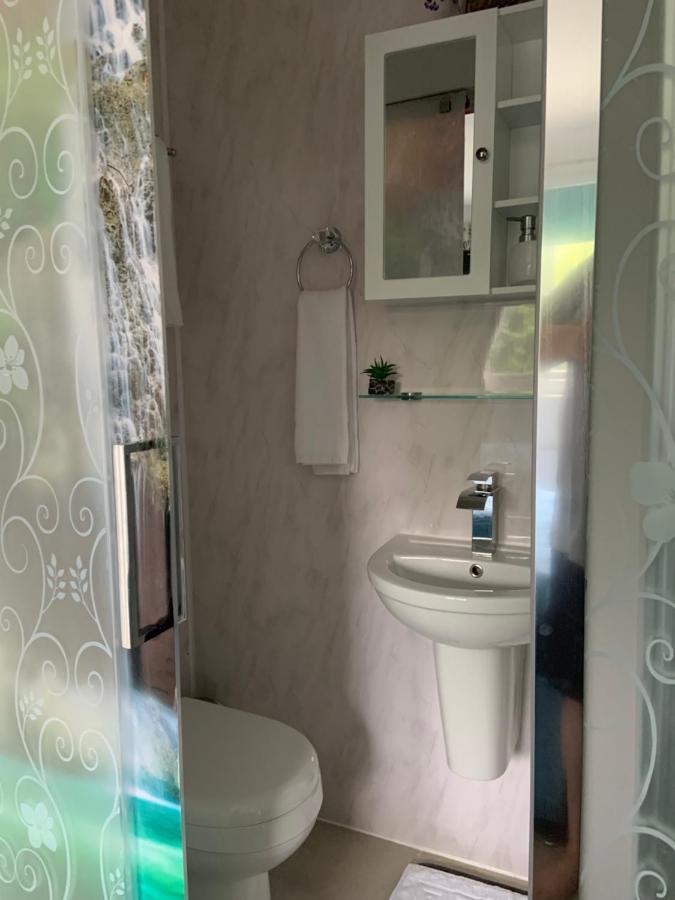 Enjoy Your Stay At Chorley Road Droitwich Eksteriør bilde