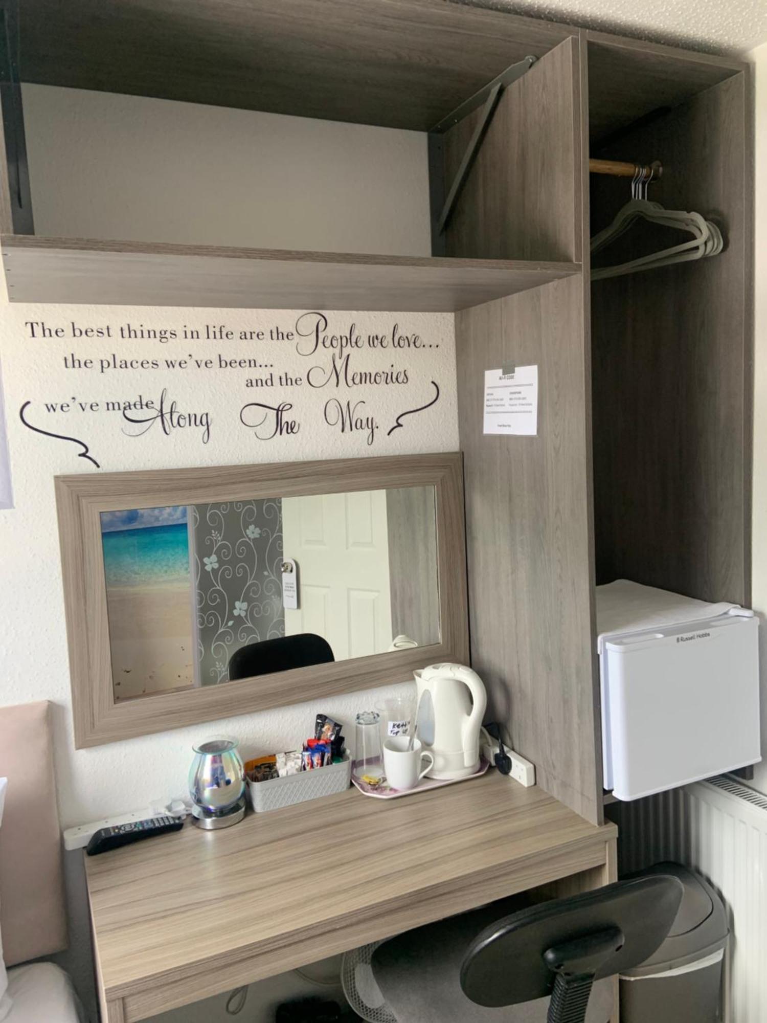 Enjoy Your Stay At Chorley Road Droitwich Eksteriør bilde