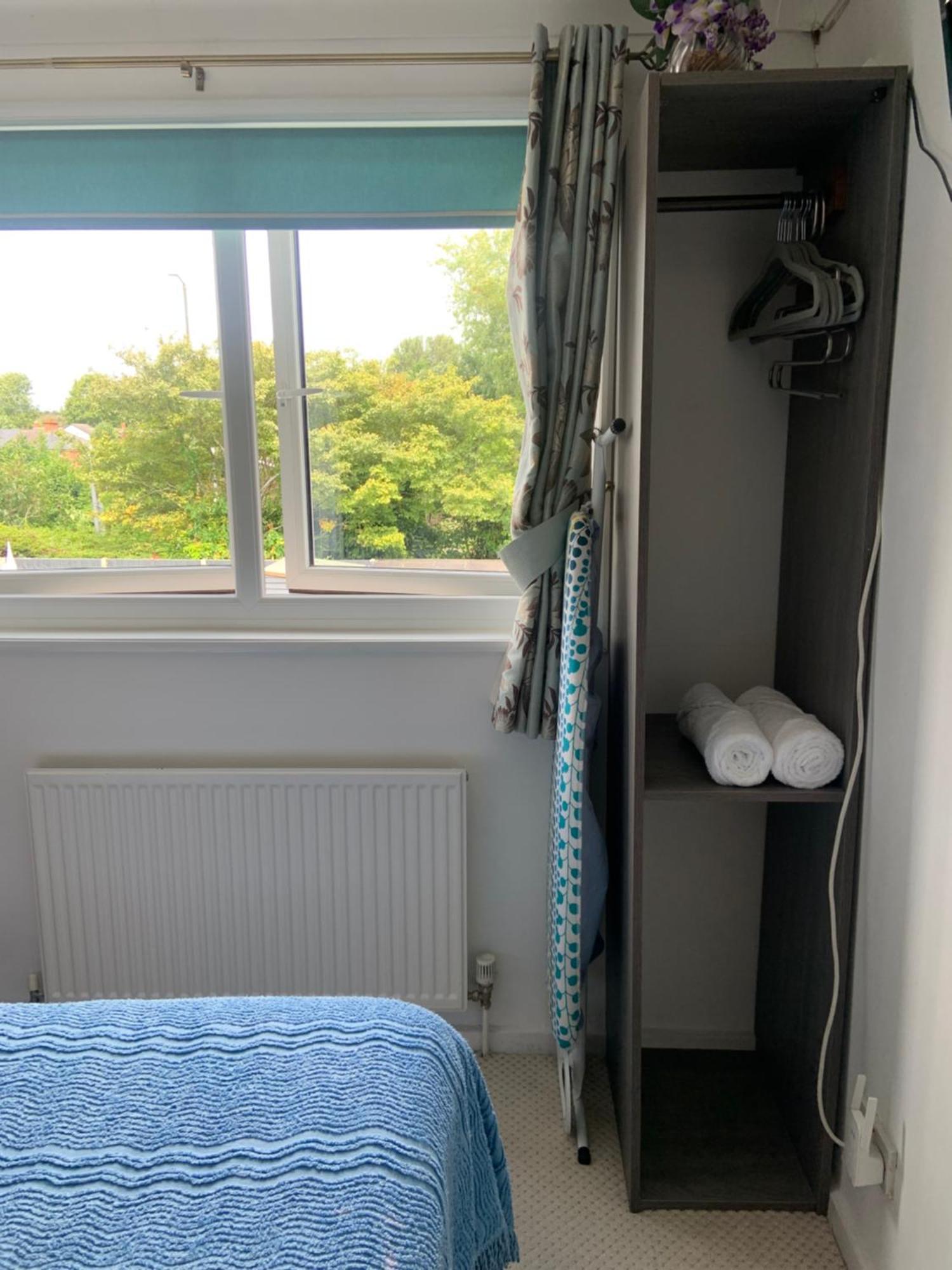 Enjoy Your Stay At Chorley Road Droitwich Eksteriør bilde